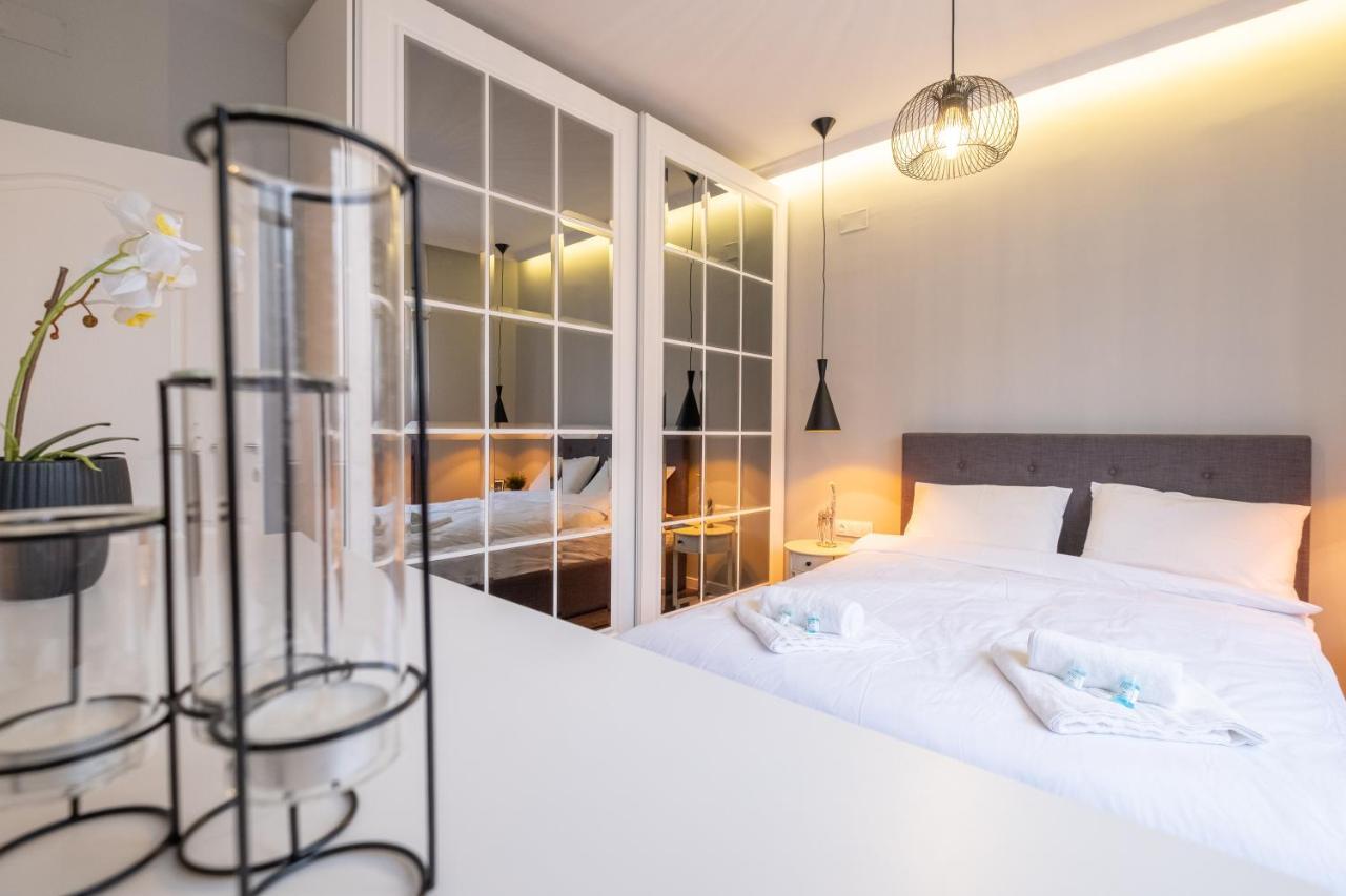 Designer & Cozy 2Bd Flat With A Parking In The City Center By Flat Mаnager Sofia Zewnętrze zdjęcie